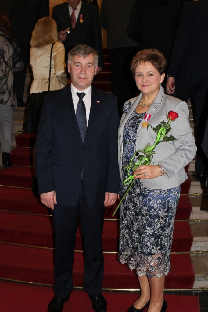 Wicewojewoda Śląski Mariusz Trepka i odznaczona