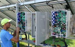 Ostatnie prace przy tzw. falowniku, który jest sercem całej instalacji..