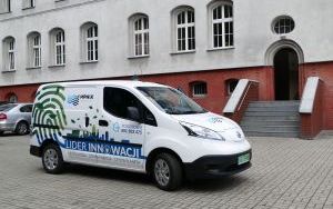 Pierwszy "elektryk" w piekarskich wodociągach (3)