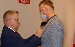 Wręczanie medalu (2)