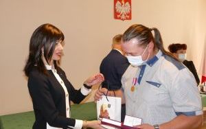 Wręczanie medalu (2)