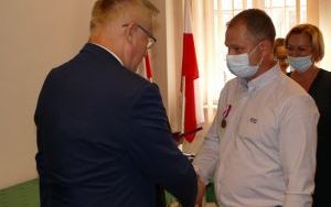 Wręczanie medalu (3)