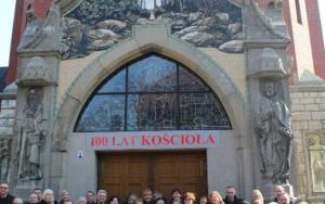 Uczestnicy uroczystości ze sztandarami (2)