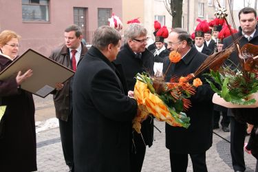Przyjmowanie gratulacji z okazji otwarcia nowej siedziby Dyrekcji